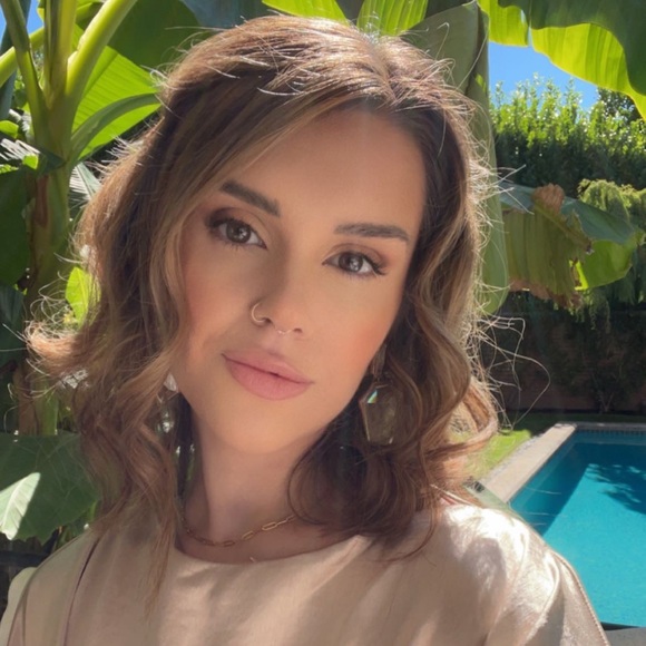 Meet your Posher, Michaela - Picture 1 of 1